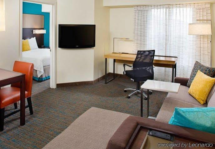 Residence Inn By Marriott Detroit Livonia Exterior foto